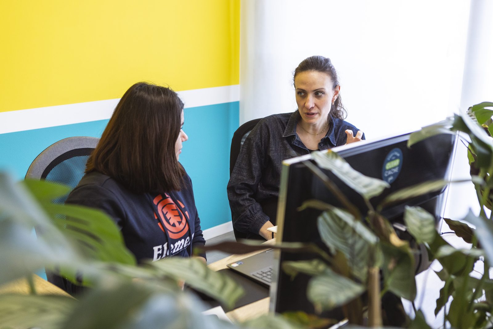 Sprint planning Doozy, due persone in confronto sulla scrivania